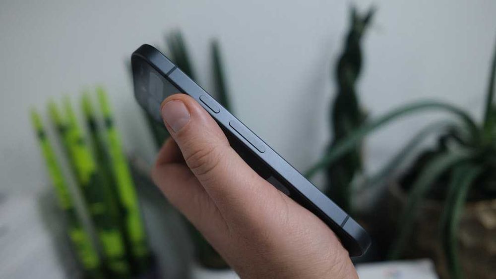 Google Pixel 9a 8/128GB Obsidian Neverlock 15 циклів cупер стан