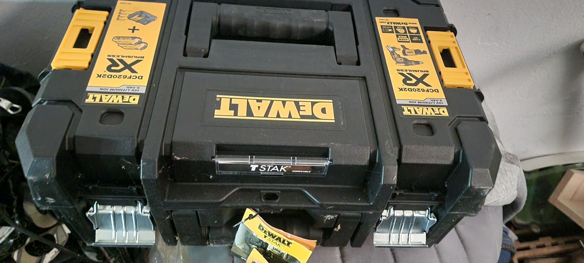 Kit Aparafusadora de Pladur 18V Dewalt DCF620D2K