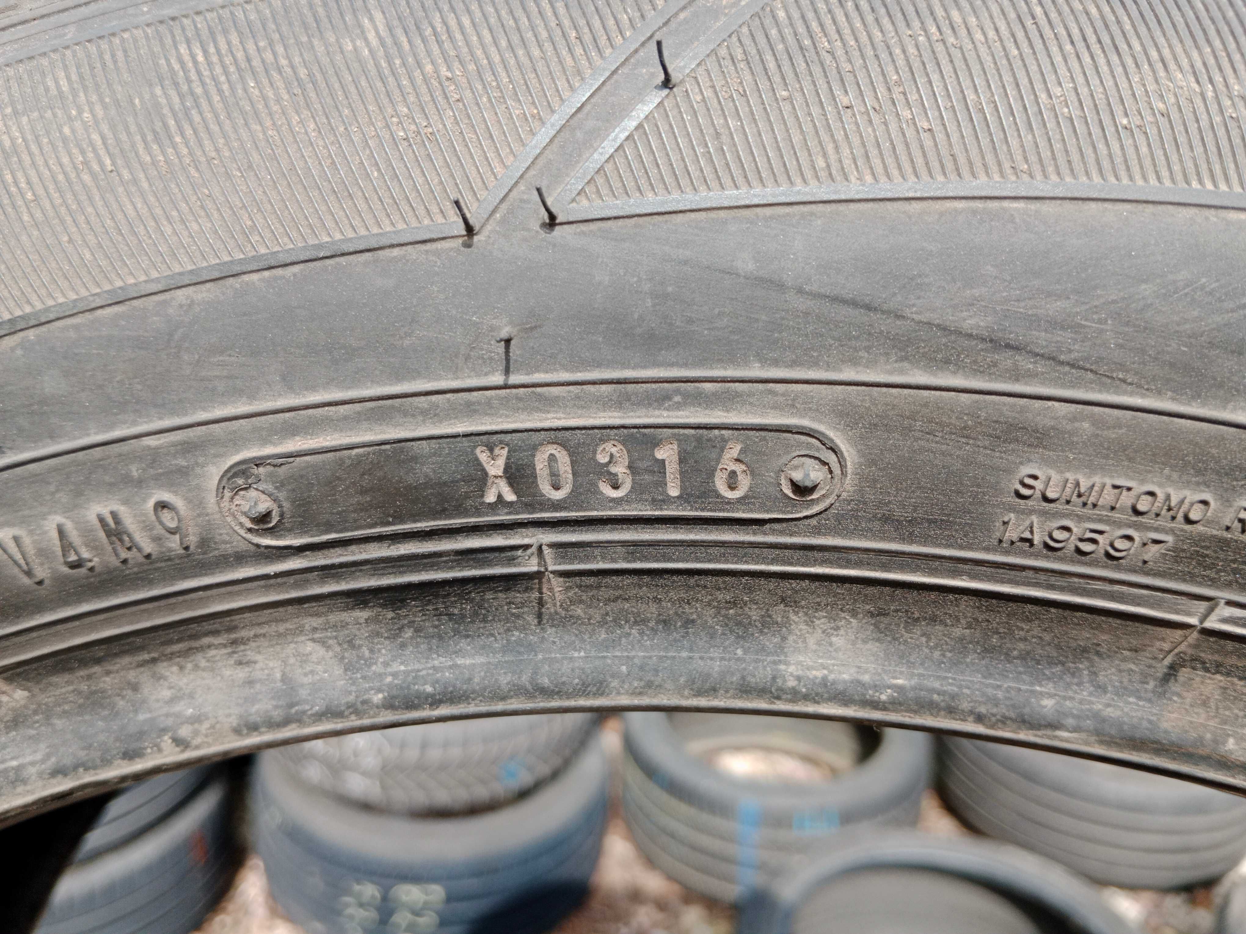 Opona używana 235/55R20 Dunlop SP Sport  Maxx 050 1szt.