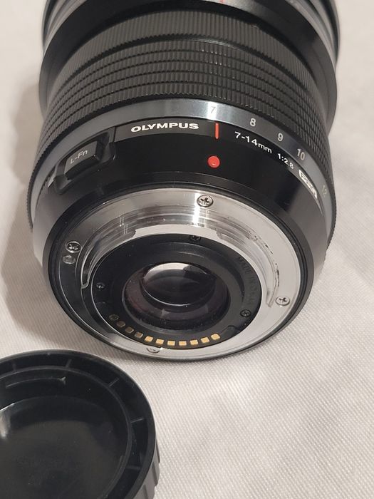Objetiva Olympus grande angular 7-14 mm 1:2.8 Pro