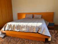 Cama madeira maciça usada