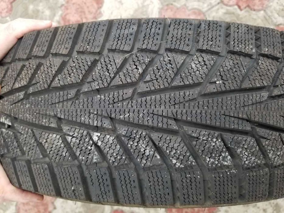 Hankook Winter I*cept iZ2 W616 (215/65R17 99T)