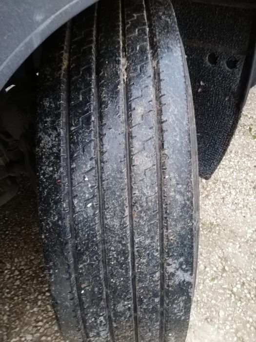 Camiao porta maquinas