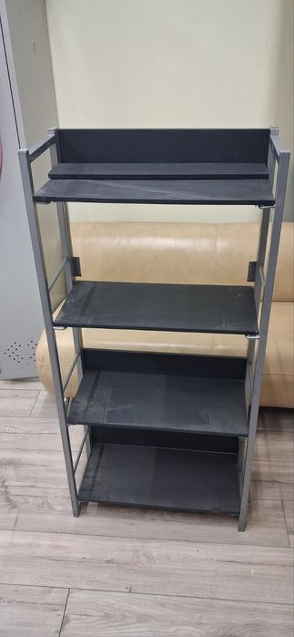 Этажерка для книг, журналов, посуды.