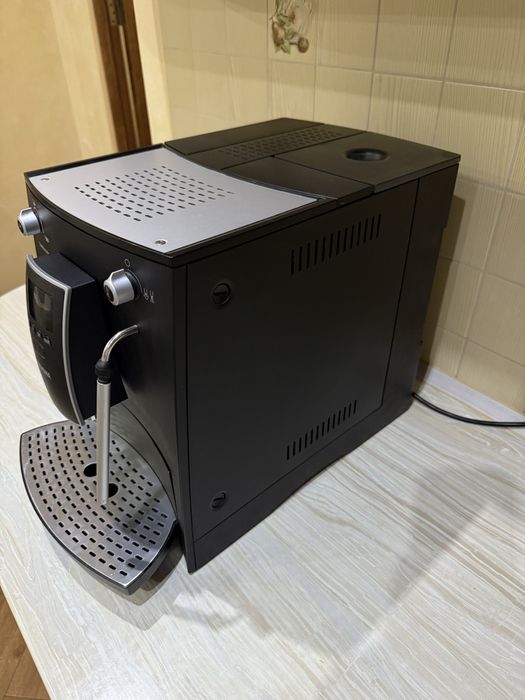 Кавомашина Nivona