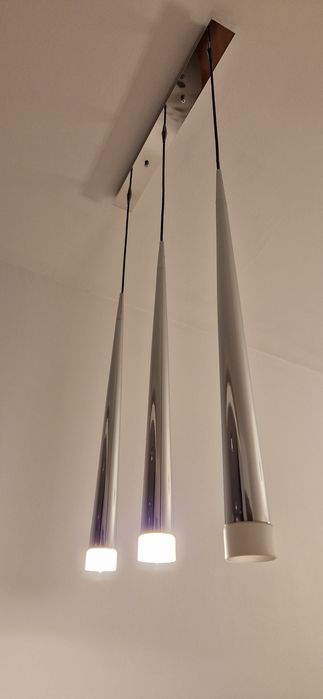 Zestaw dwóch lamp sufitowych zwisających, salon, sypialnia