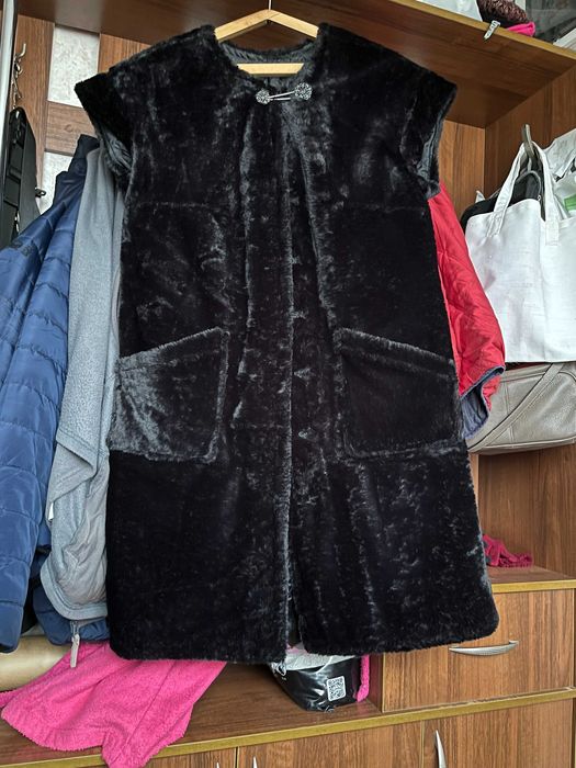 жилетка зі штучної тканини , кішечка