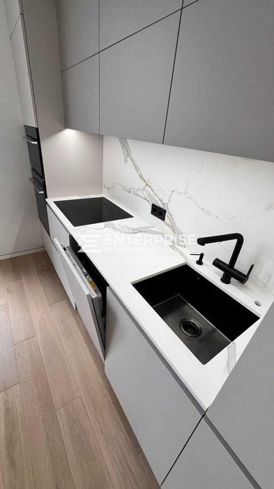 Продаж 2 кімнатної дизайнерської квартири в ЖК “Файна Таун”