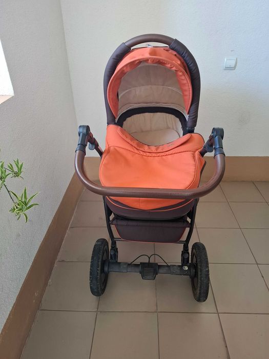 Опис
Коляска дитяча 2в1