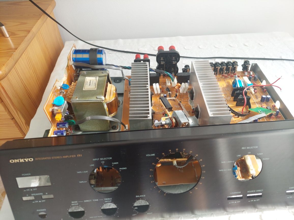 Wzmacniacz A-8051