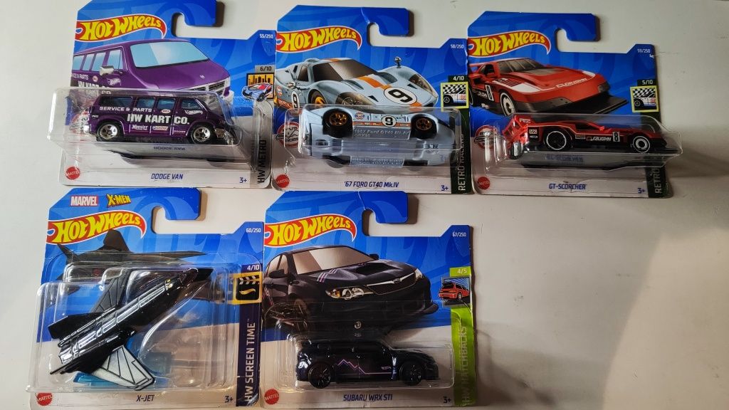 Miniaturas hot wheels 2022