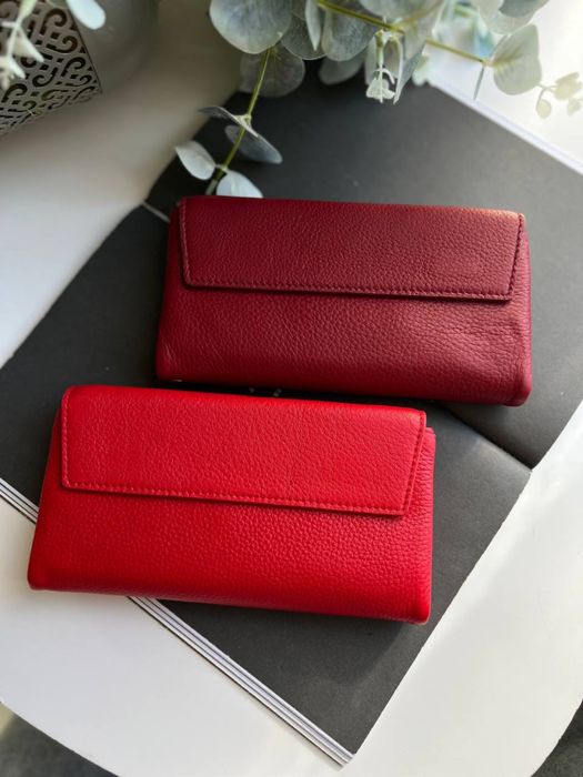 Жіночий шкіряний гаманець