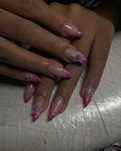 Unhas de gel e verniz gel