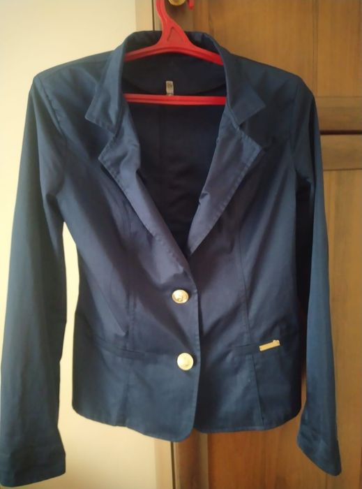 Пиджаки классические ,приталенные