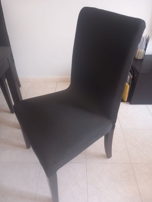 Mesa de refeições + 4 cadeiras