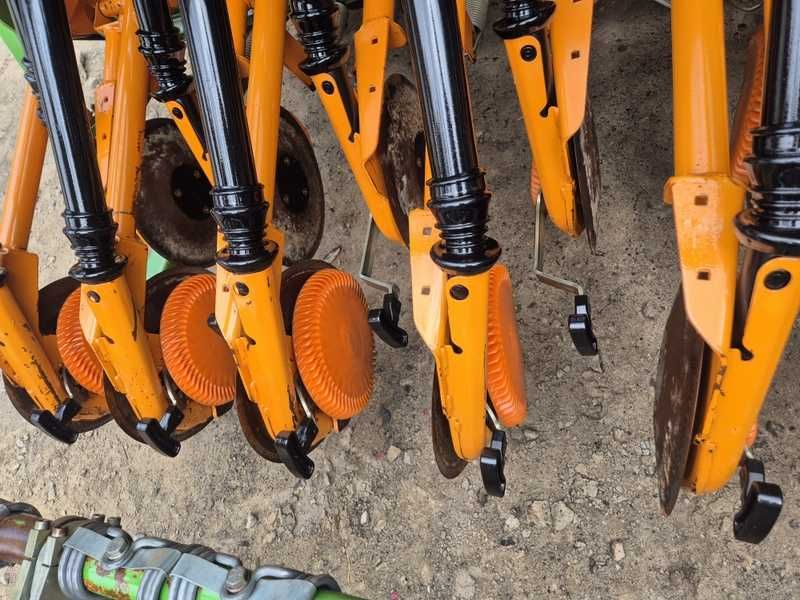 Agregat uprawowo siewny AMAZONE AD3000 KW KG Kółka dogniatające 2014r