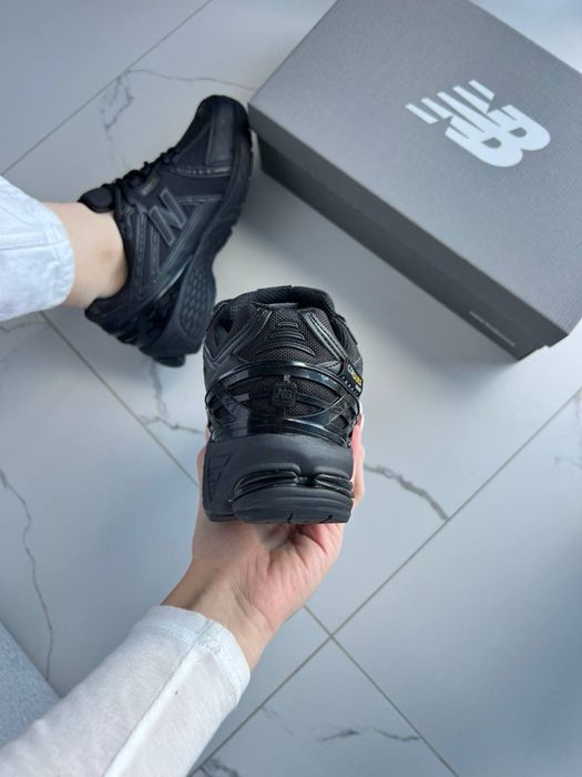 New Balance 1906R Triple Black Gore-Tex Cordura