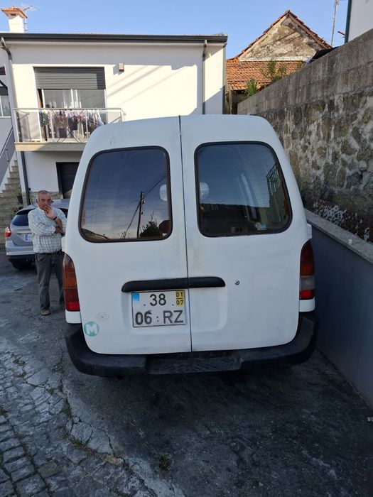 Nissan vanette para peças