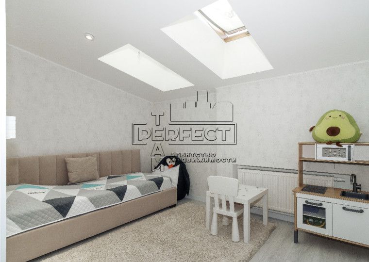 Продаж 3-к квартири Максимовича 24А