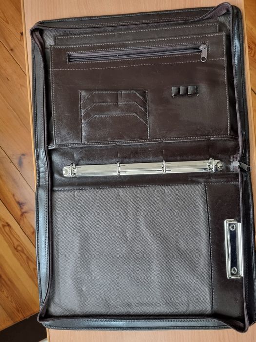 Skórzana teczka aktówka