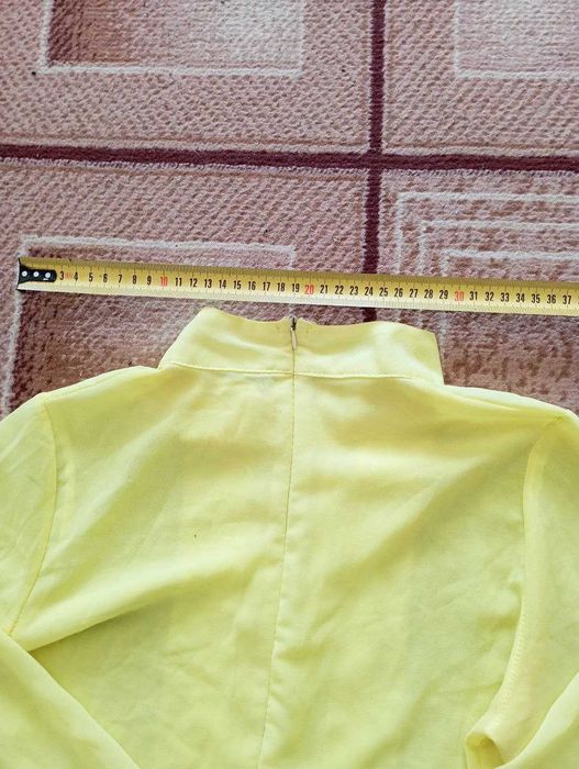 Жіноча кофтинка.