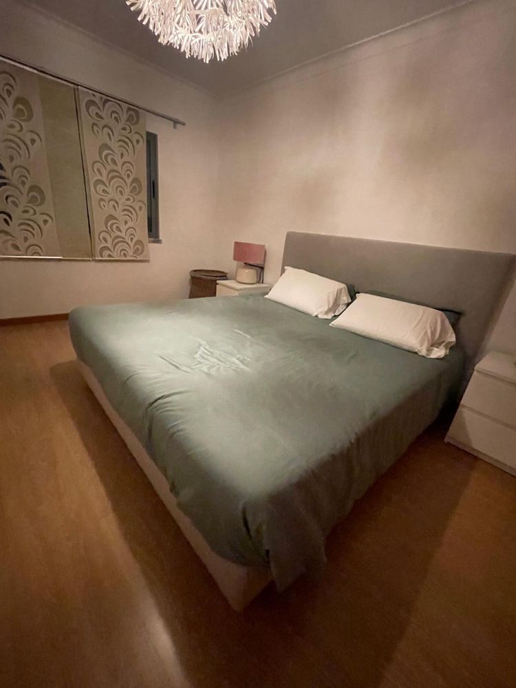 Cama c/ cabeceira + colchao 180x200 novo