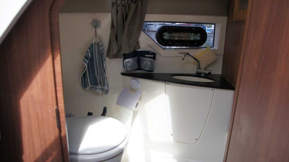 Uttern D77 szybka łódź motorowa dla rodziny Mercury 400 NOWA CENA