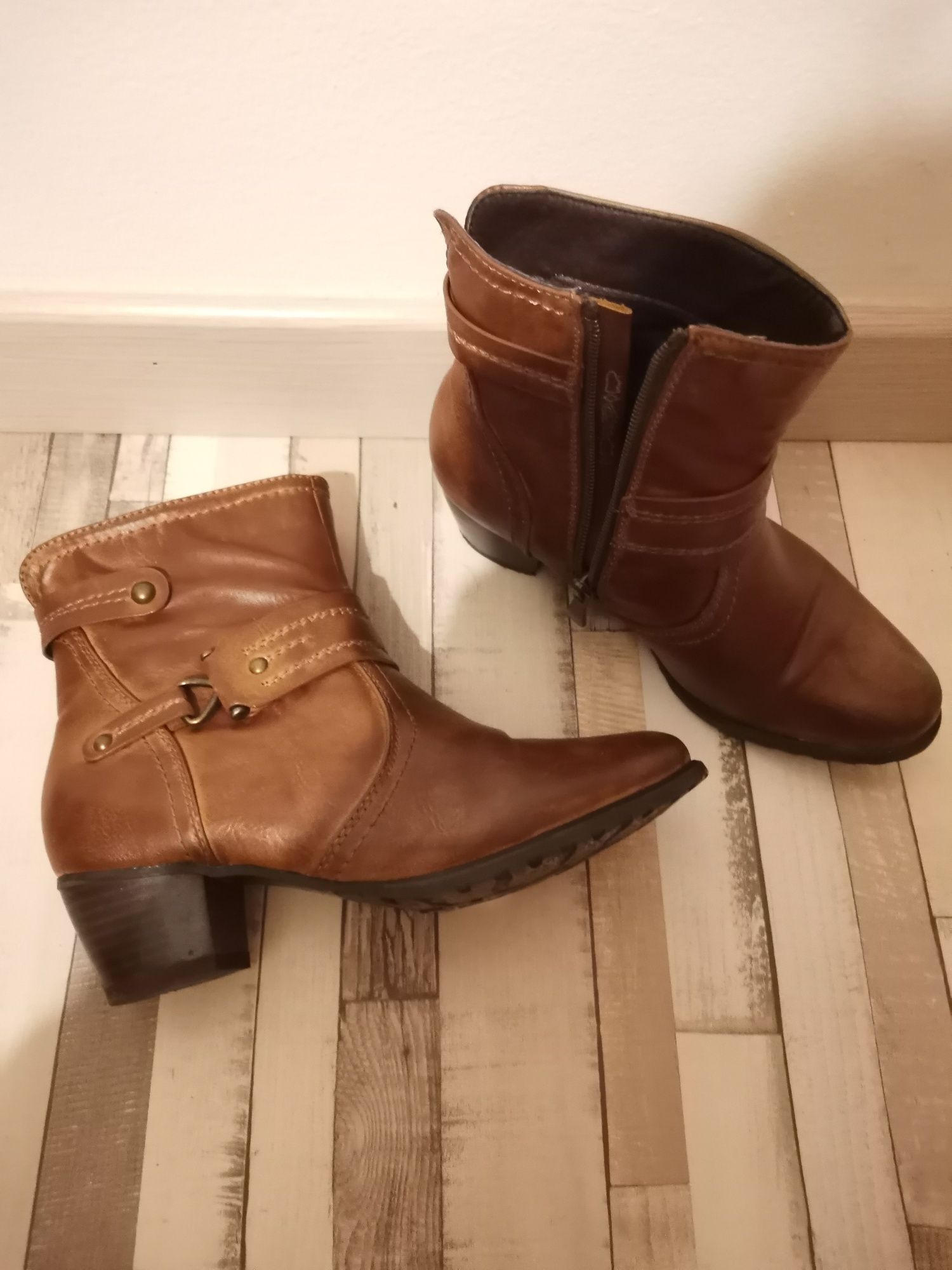 Botins camel nr 36