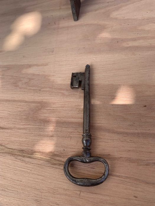 fechadura ferro forja Centenaria