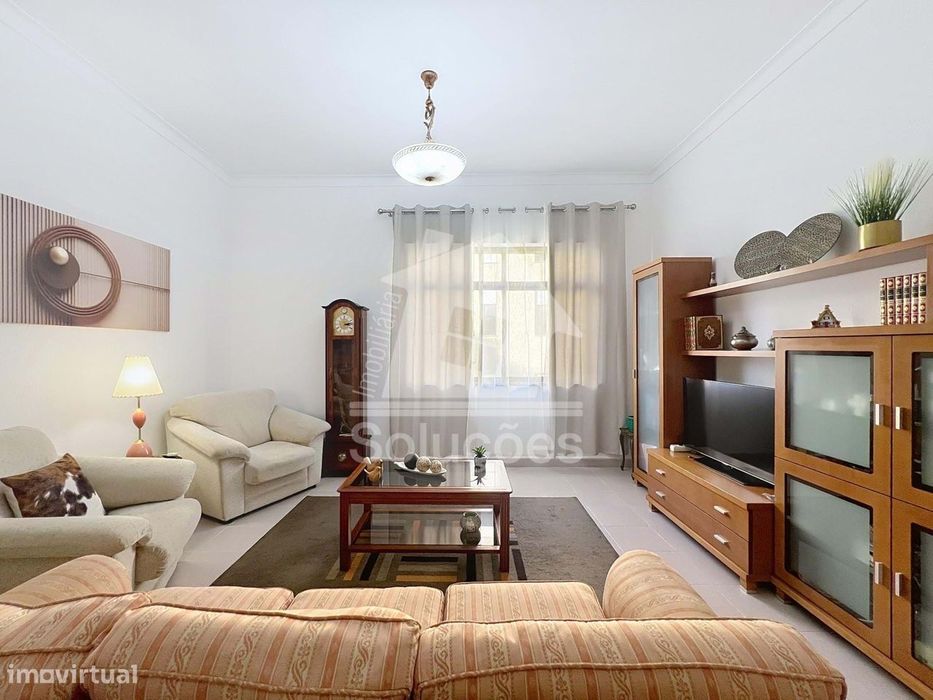 Apartamento T3 Mobilado e Equipado para Arrendamento anual