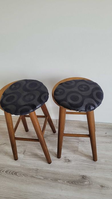 Hoker stołek barowy