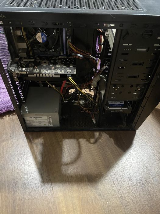 Компьютер не выдает изображения прадоется с монитором вместе