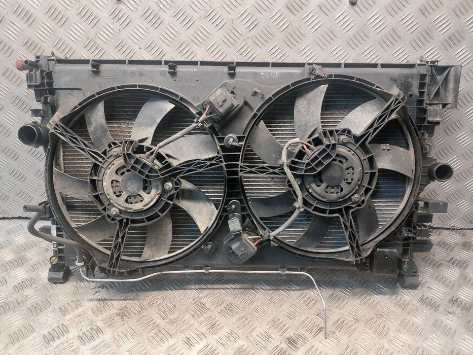 CHŁODNICA WODY+ WENTYLATORY OPEL INSIGNIA A 2.0 CDTI 13241739 13241725