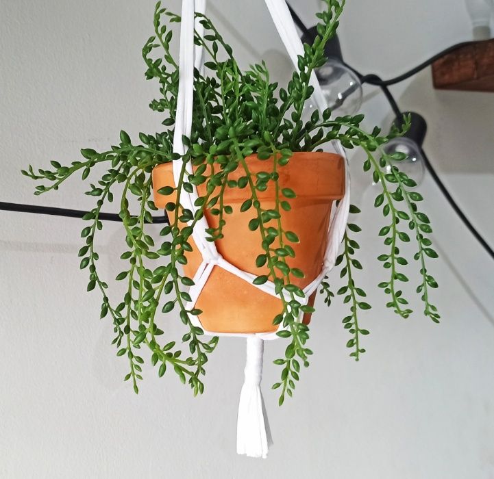 Suporte para vaso em Macramé