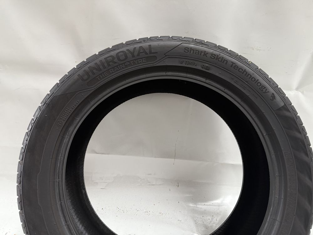 245/45/19 Uniroyal RainSport 5 102Y