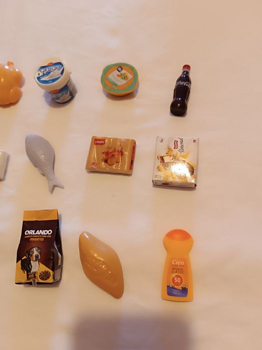 Conjunto 12 miniaturas para brincar. Artigos casa