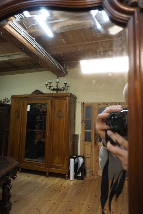 STARA TOALETKA LUSTRO z szafkami uchylne lustra fazowane