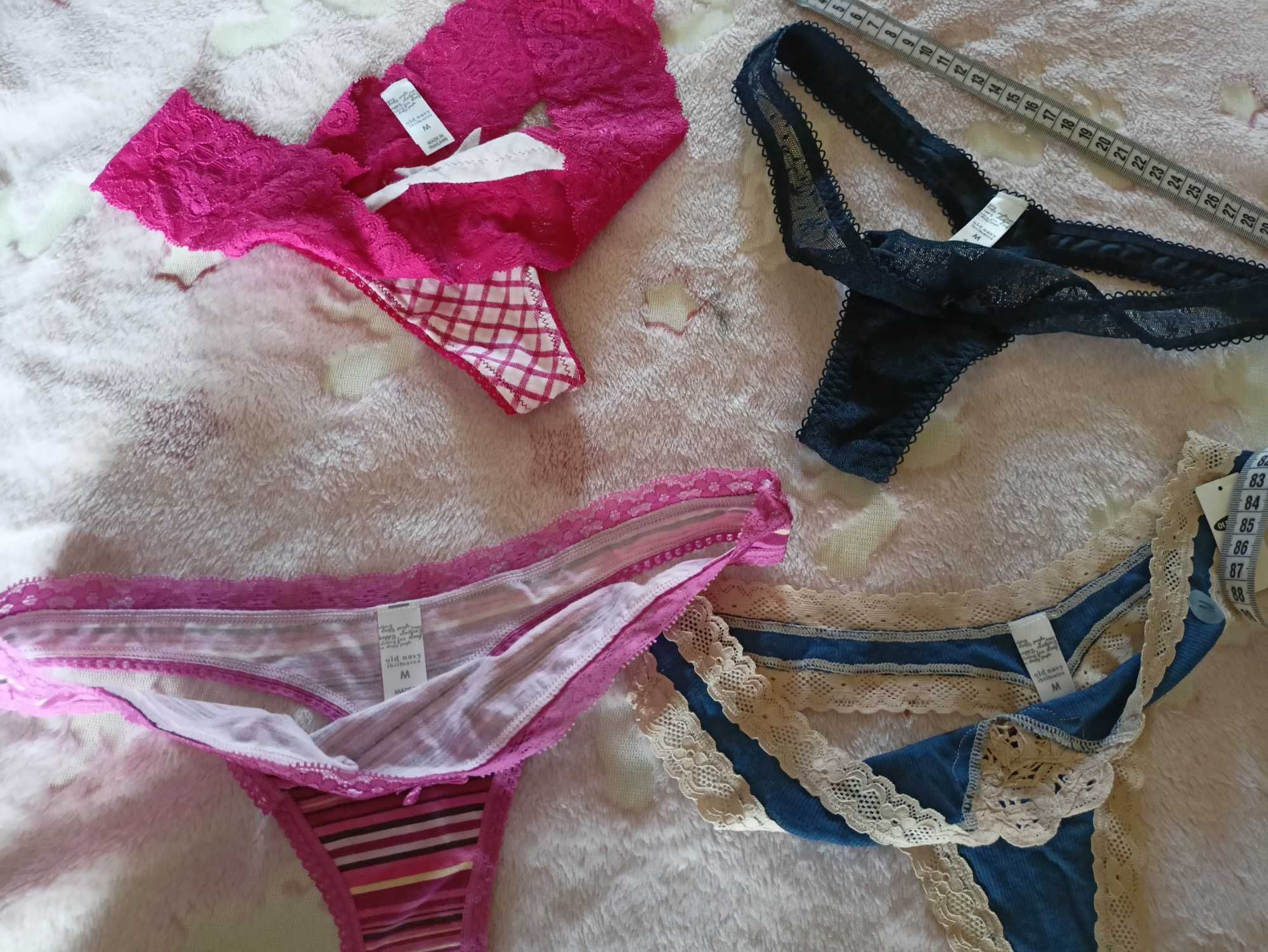 Nowe Old Navy majtki stringi M 4szt