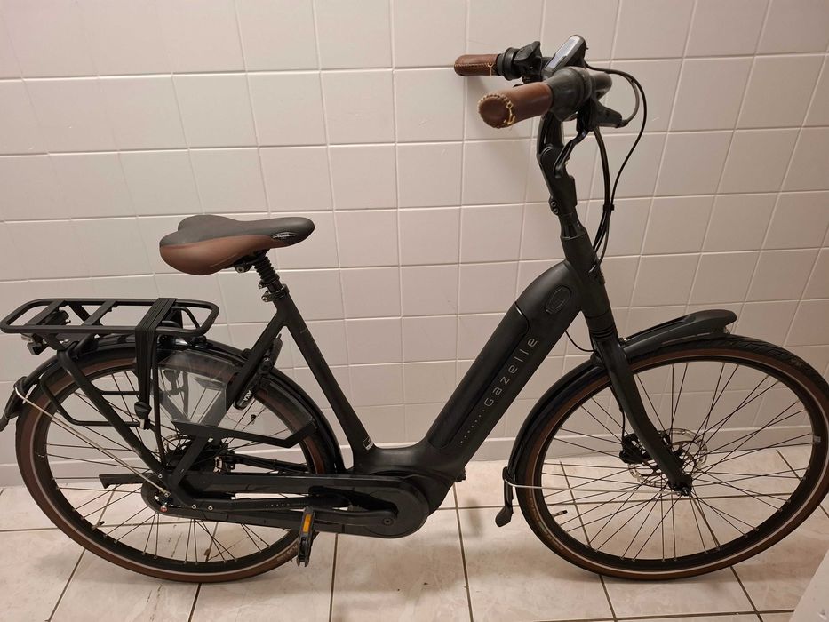 Rower elektryczny Gazelle Grenoble C8