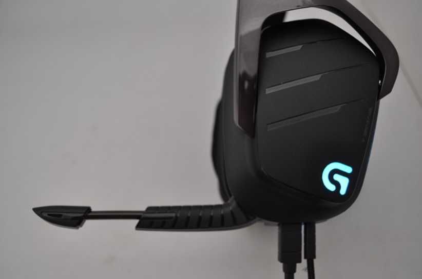 Auscultadores Logitech Artemis RGB como novos