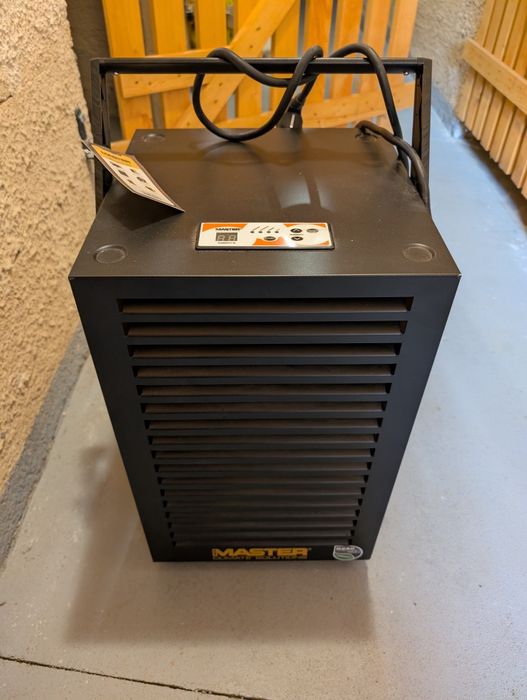 Osuszacz powietrza Master DH 732 P