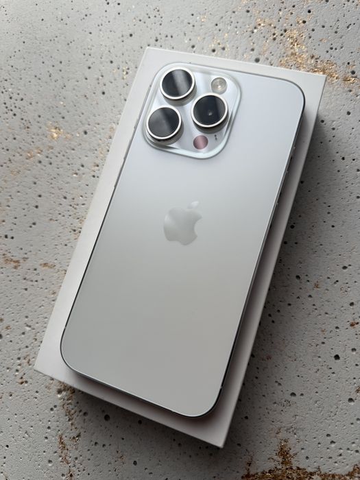 Iphone 15 pro 512 gb white