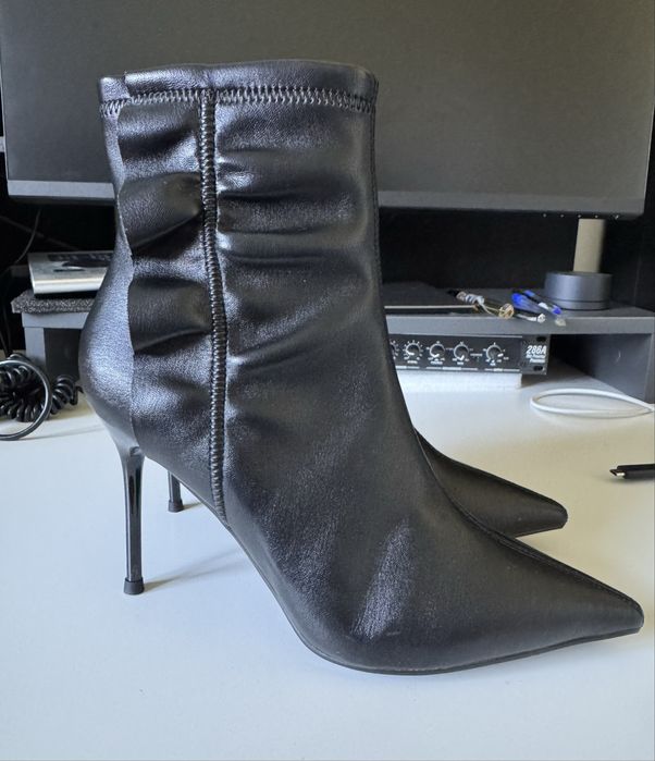 Ботільйони нові Cult