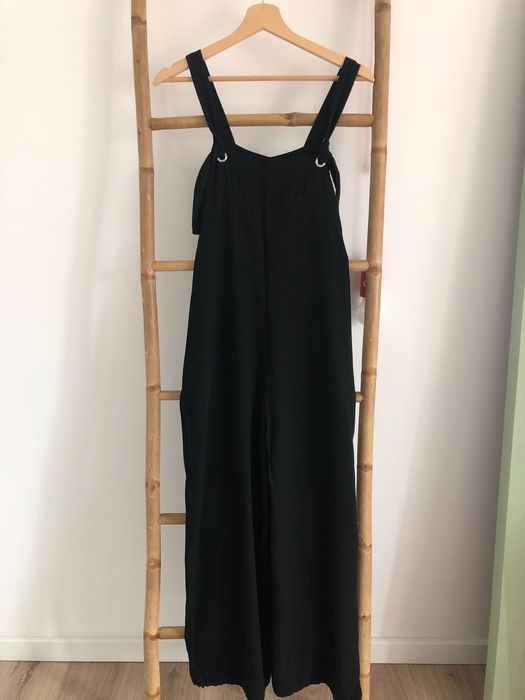 Macacão preto tamanho único