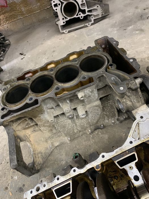 EP6 mini bmw блок колінвал розборка маслонасос розпредвал поршень r56