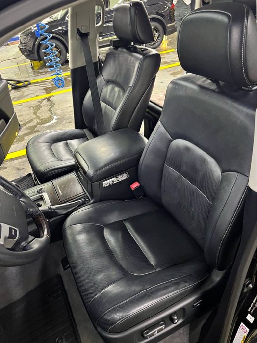 Тойота крузак 200 майже новий, можливий обмін на нерухомість в центрі