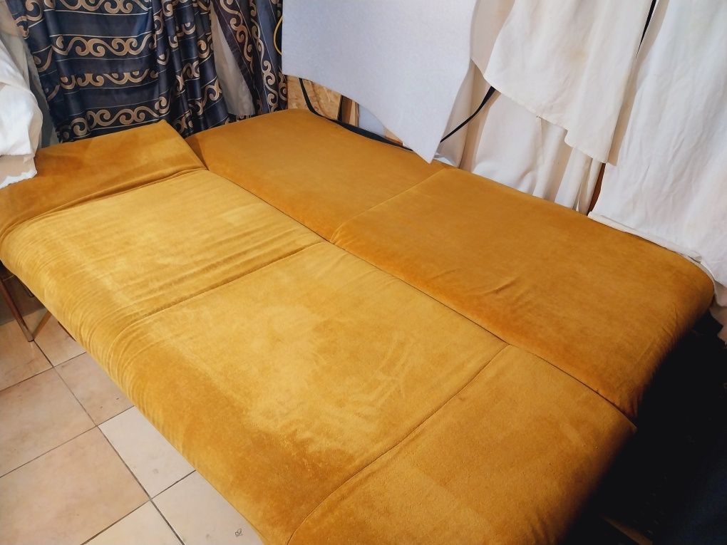 sofa wersalka regulowane boki pomarańczowy