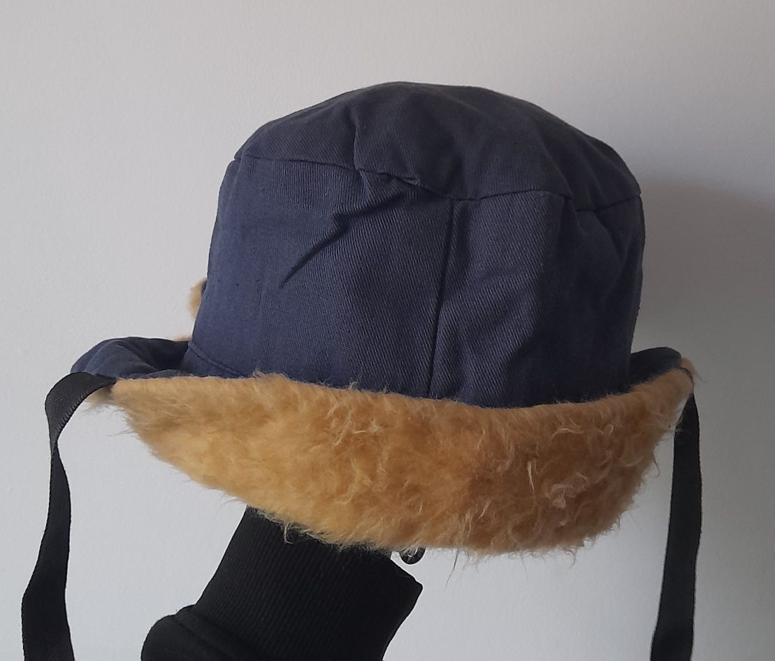 Czapka uszatka PRL