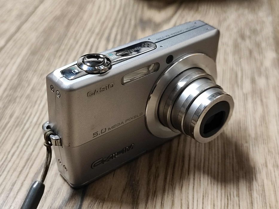 Sprzedam aparat fotograficzny marki Casio
