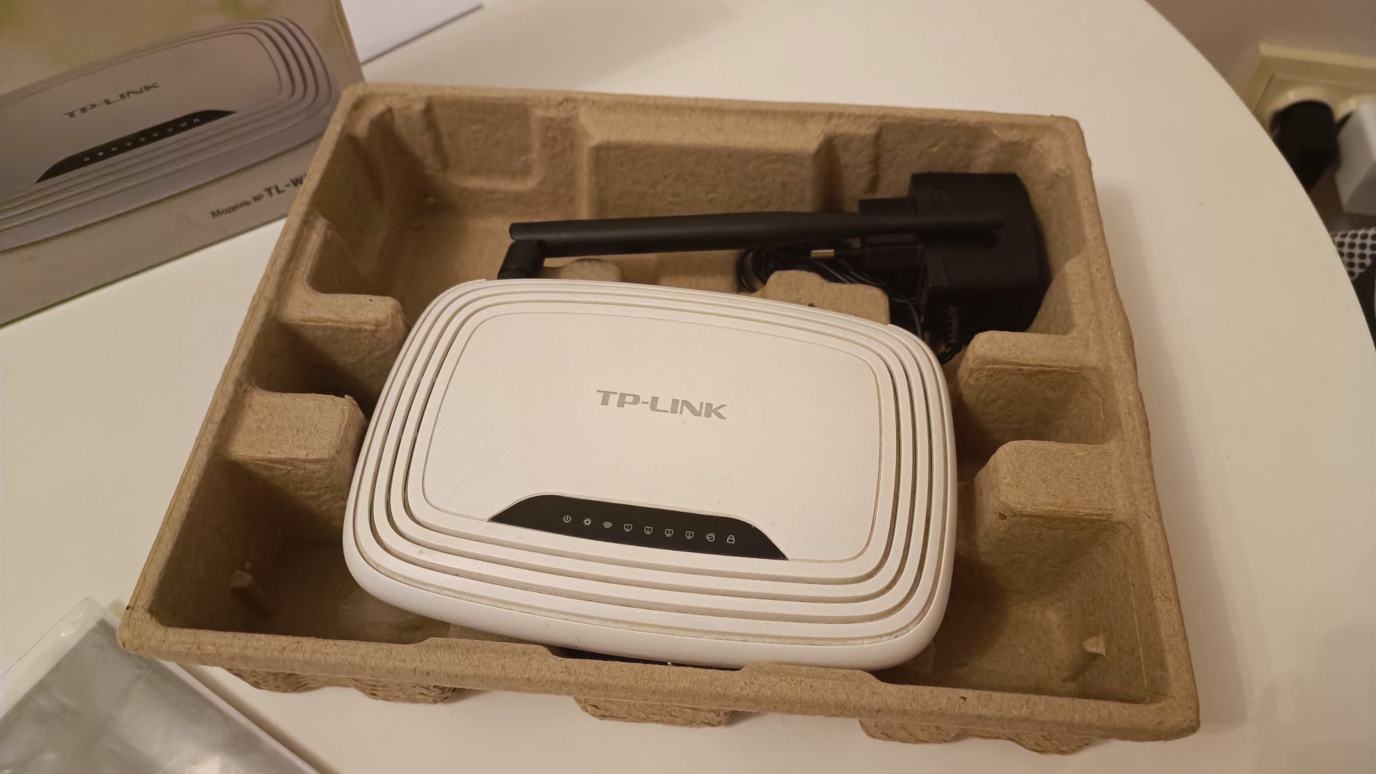 Старий добрий ванячий WiFi роутер TP-Link wr741nd OpenWRT